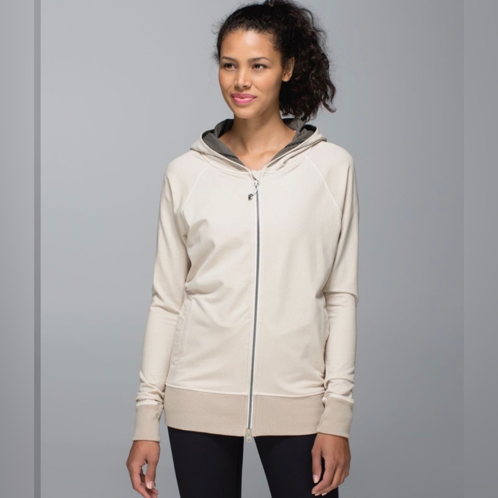 Lululemon athletica rollin with my omies zip vent hoodie Mojave tan sz. 4 VGUC